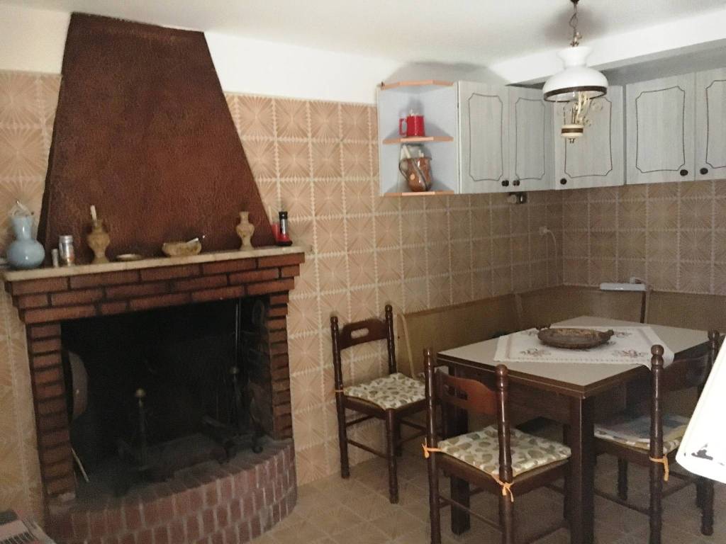Casa indipendente a Carsoli in Piazza dei Fiori - Foto 4