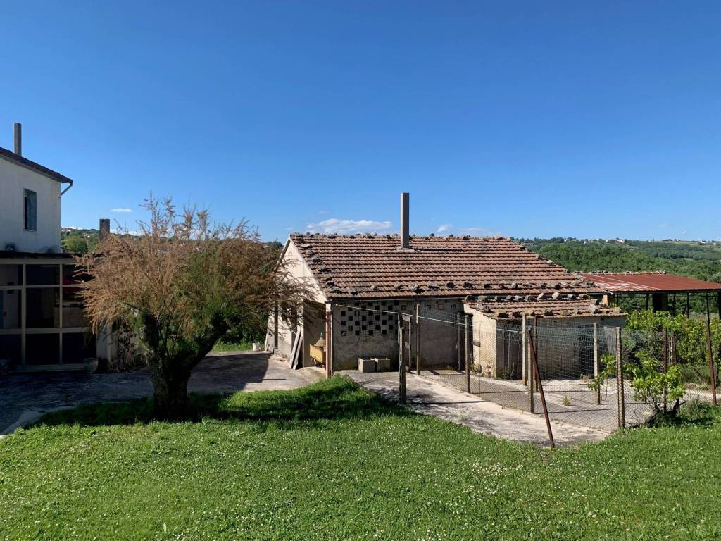 Casa indipendente a Campobasso in Via San Giovanni - Foto 5
