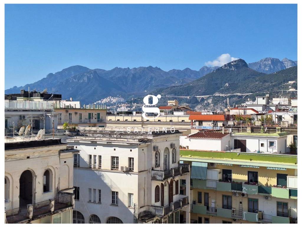 Appartamento a Salerno in Via Francesco Manzo - Foto 2