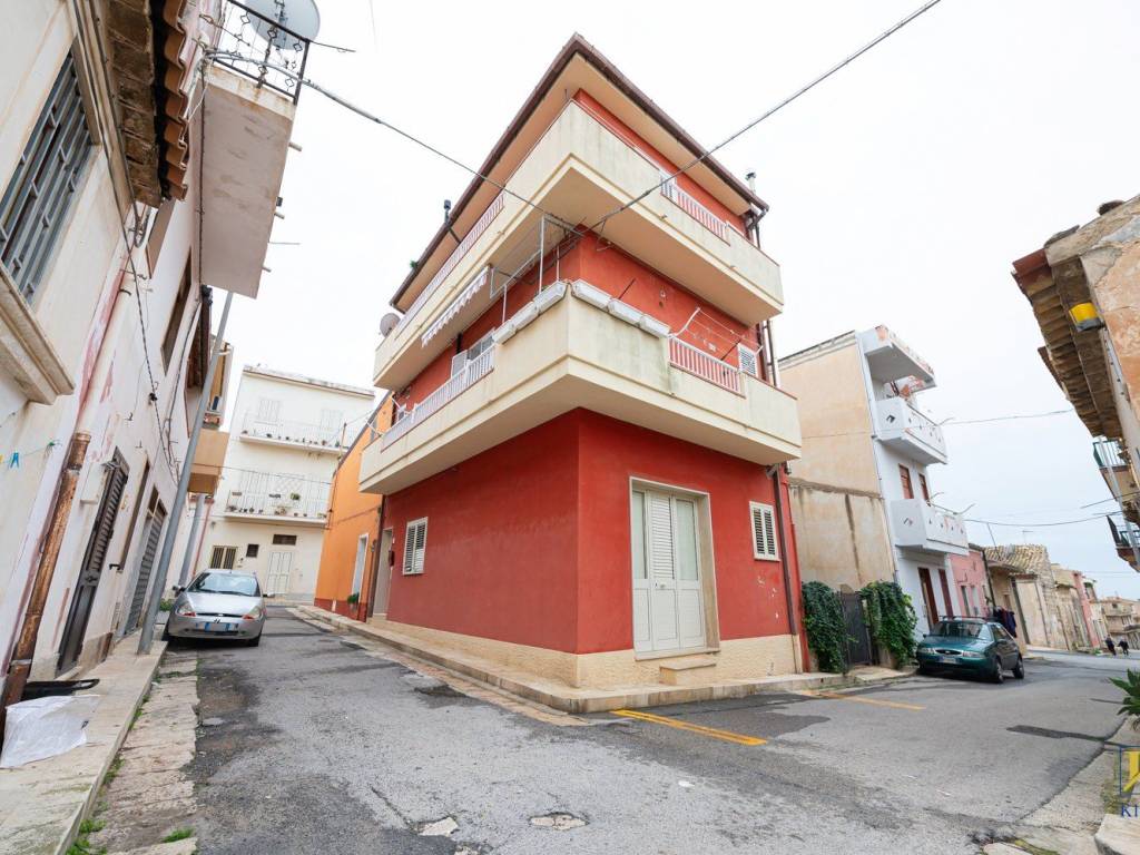 Casa indipendente a Santa croce camerina in Via Vignula, 10 - Foto 2