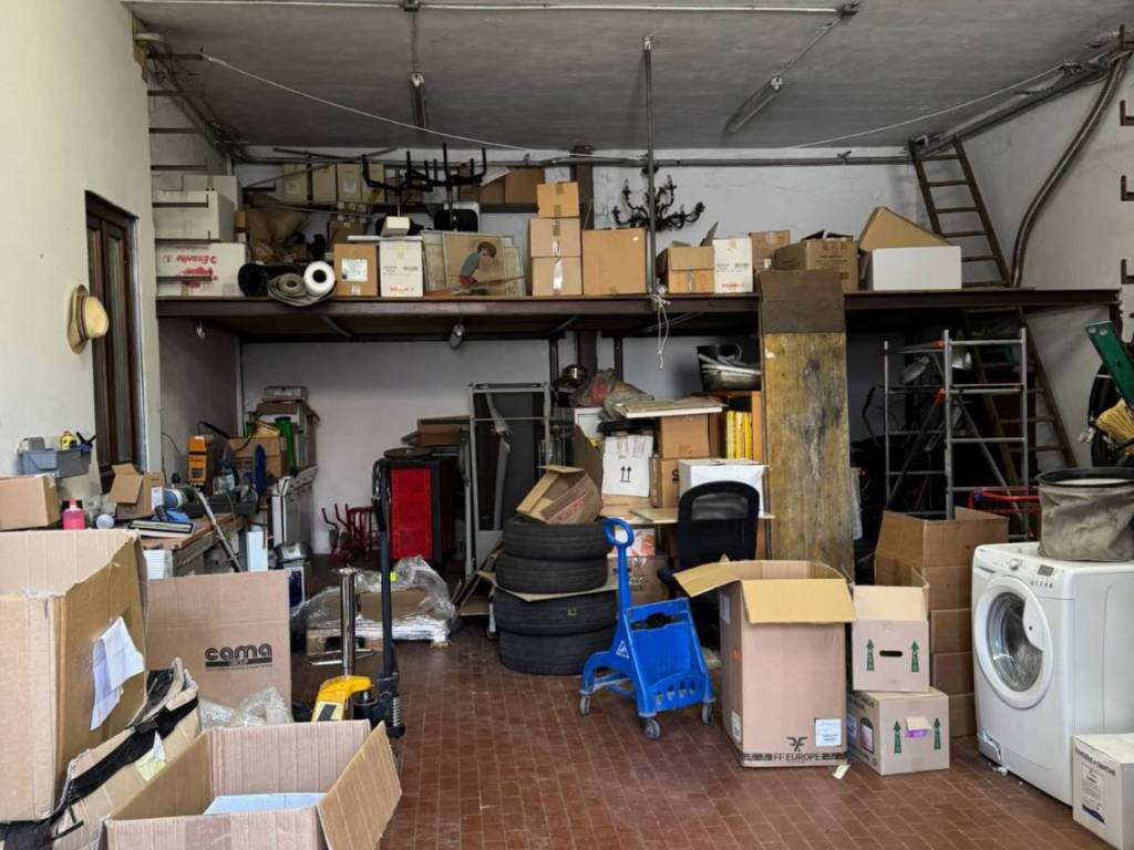 Immobile a Merone in VIA VALASSINA, 3 - Foto 2