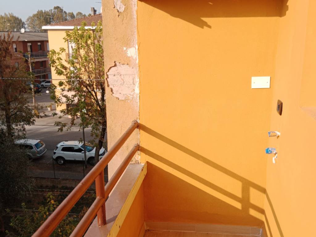 Appartamento a Mirandola in VIA CURIEL - Foto 2