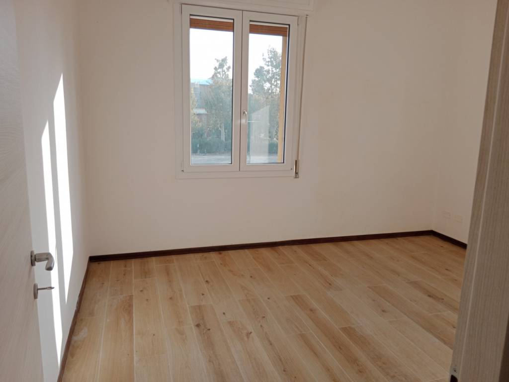 Appartamento a Mirandola in VIA CURIEL - Foto 4