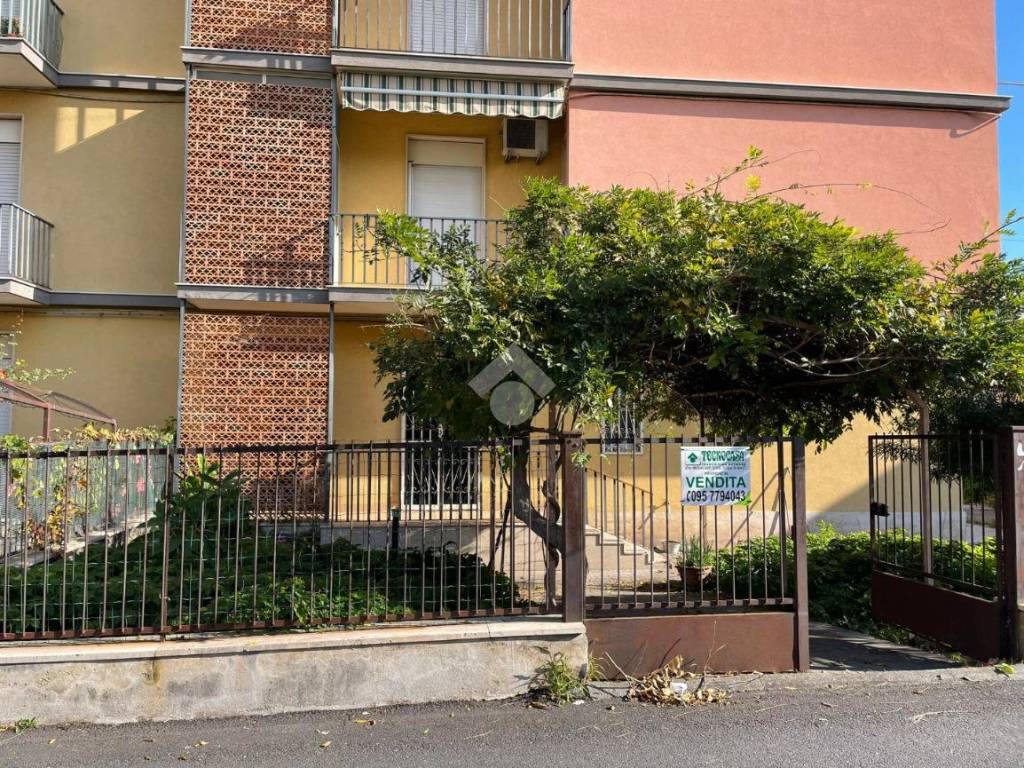 Appartamento a Riposto in Via Enrico Cialdini - Foto 5