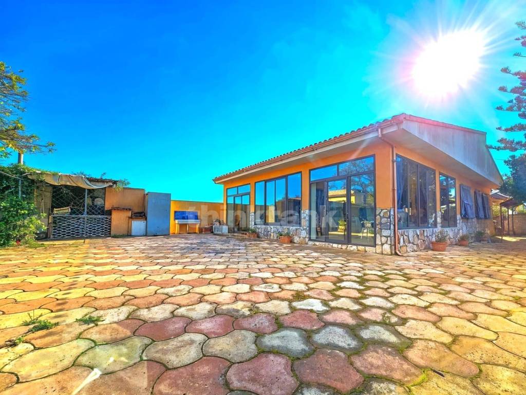 Villa a Ispica in Via del Villaggio - Foto 2