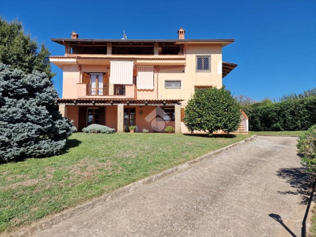 Villa a Dugenta in Via Cavacone, 12 - Foto 2