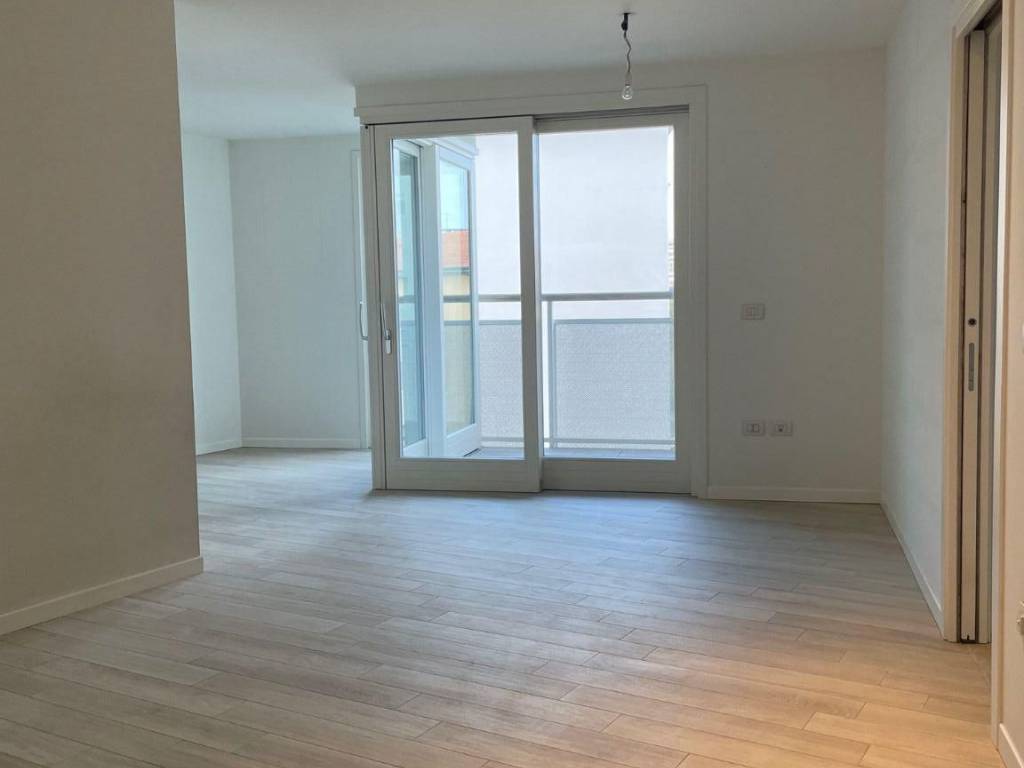 Appartamento a Pordenone in Piazzetta Cardinale Celso Costantini - Foto 3