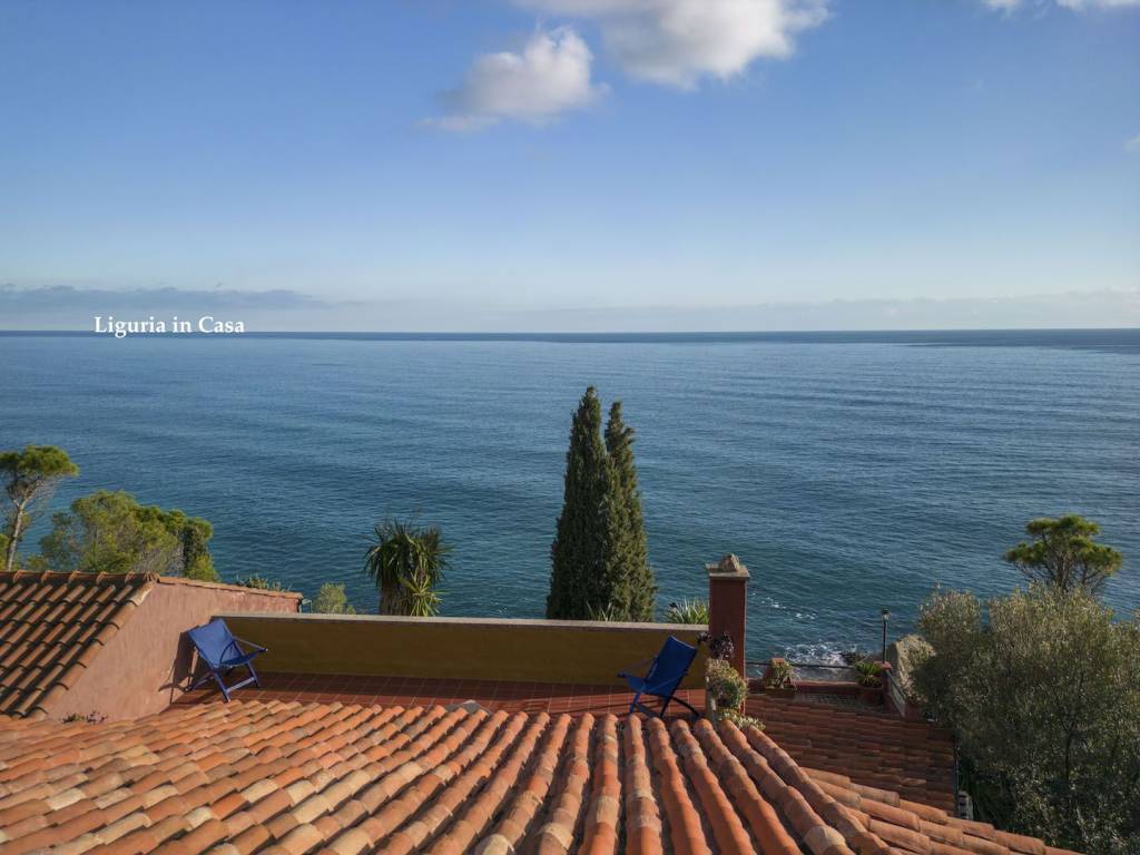 Villa a Finale ligure in Via Guglielmina d'Olanda - Foto 2