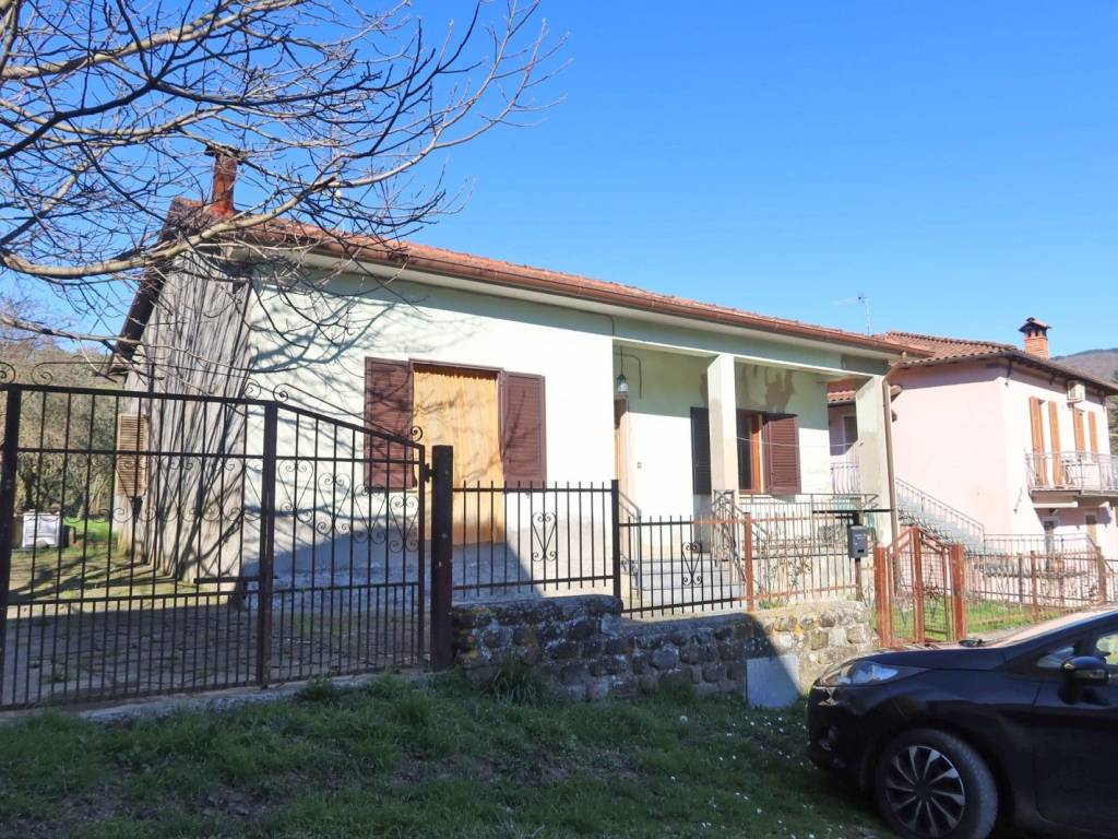 Villa a Minucciano in Via di Bugliatico, 2 - Foto 3