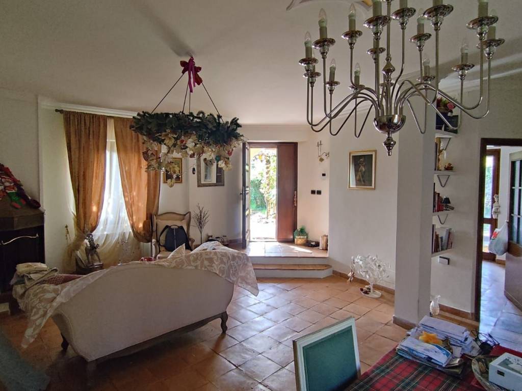 Villa a Tivoli in Via Socrate, 1 - Foto 2