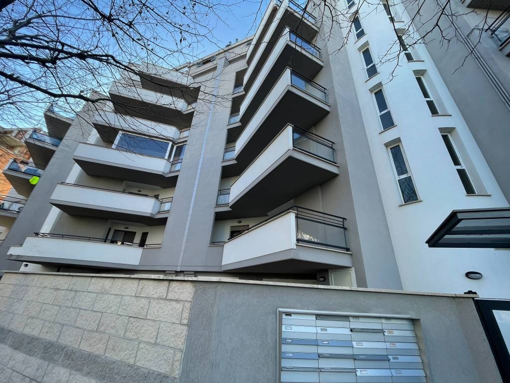 Attico / mansarda a Montesilvano in Via Finlandia - Foto 2