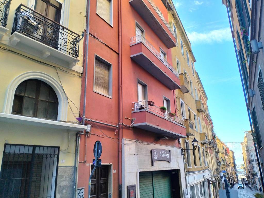 Appartamento a Cagliari in Via Savoia, 3 - Foto 2