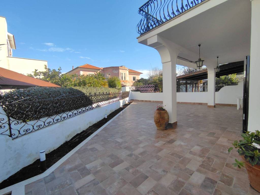 Villa a San felice circeo in Via Cicerone - Foto 2
