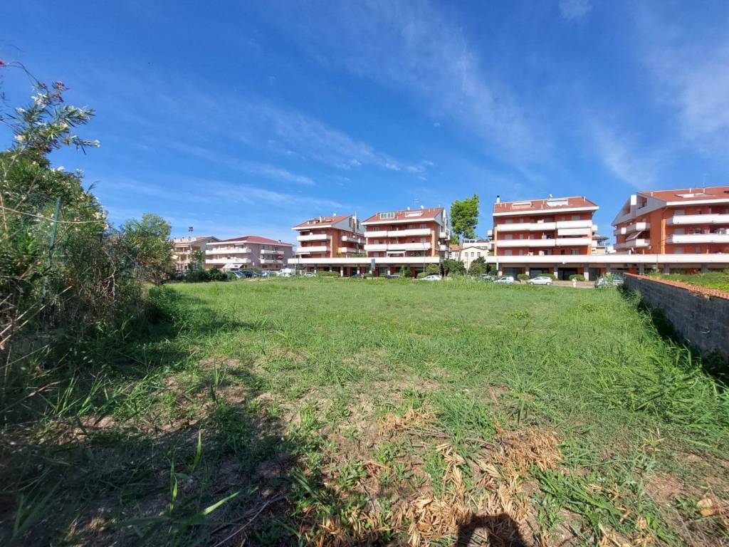 Terreno a Silvi in Strada Statale Adriatica - Foto 3