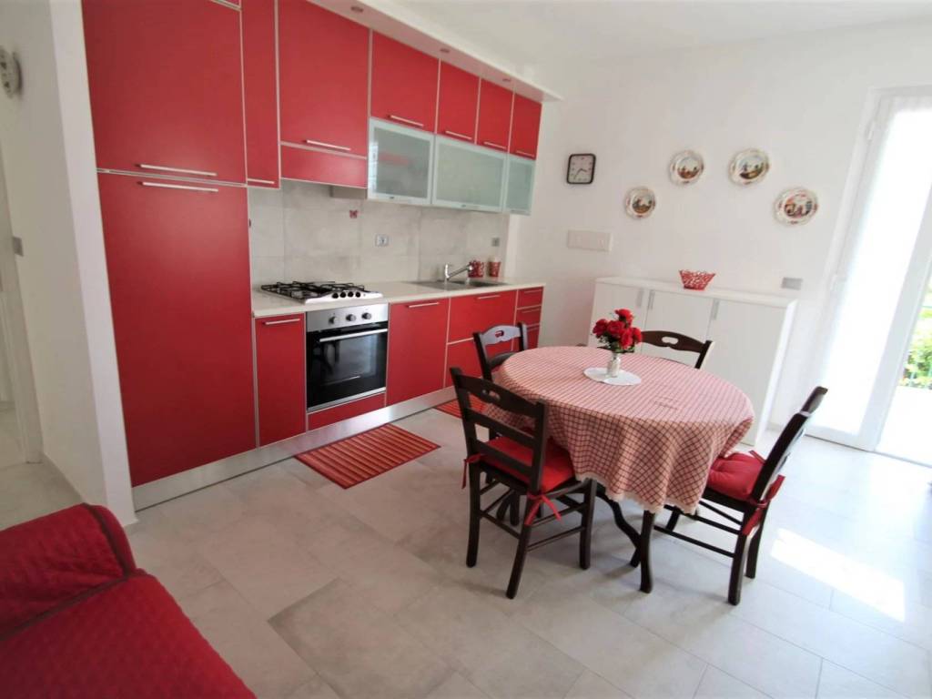 Villa a Loano in Via Varese 18. - Foto 3