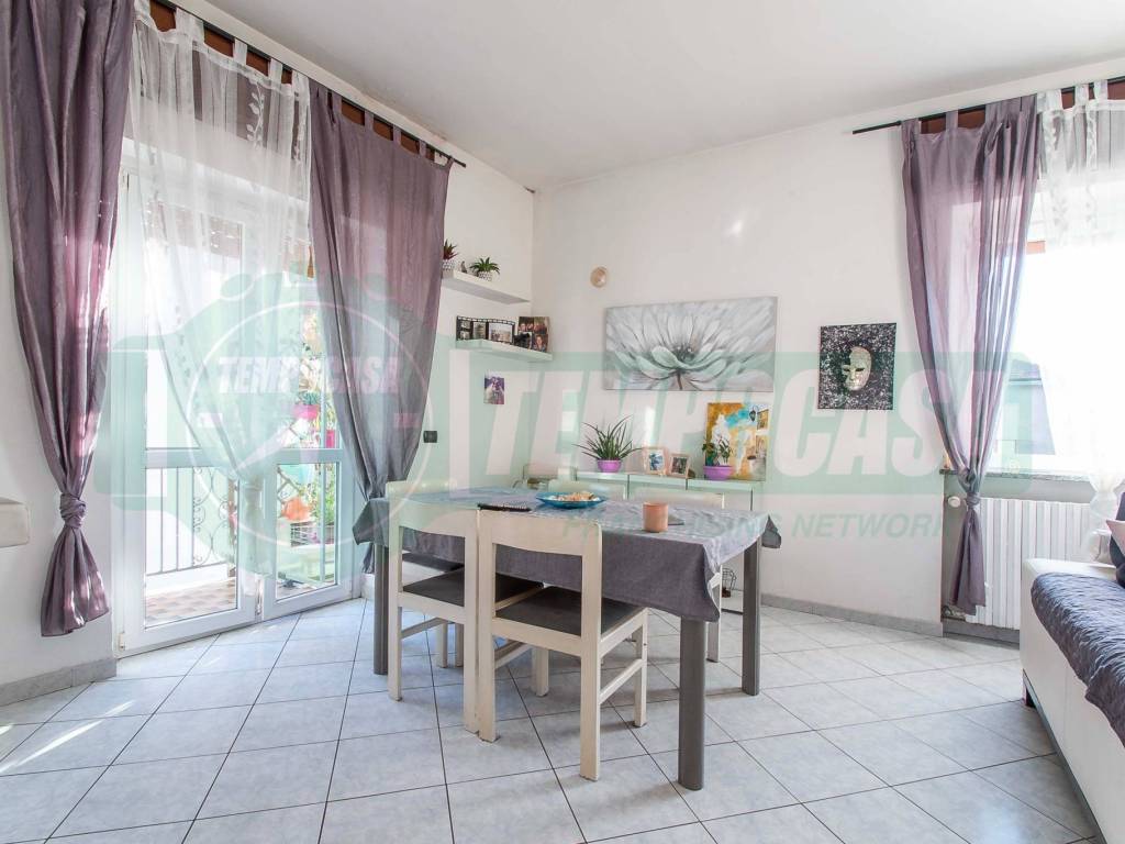 Appartamento a Uboldo in Vicolo Zara, 5 - Foto 4