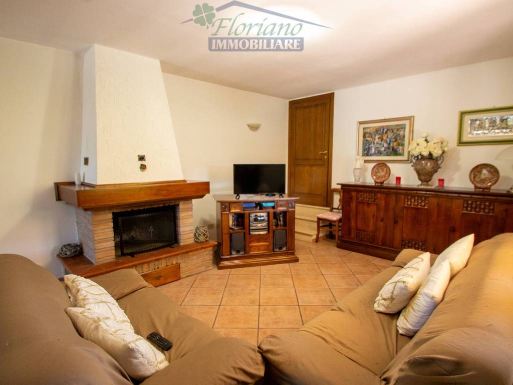 Villa a Montalto di castro in Via dei Glicini - Foto 3