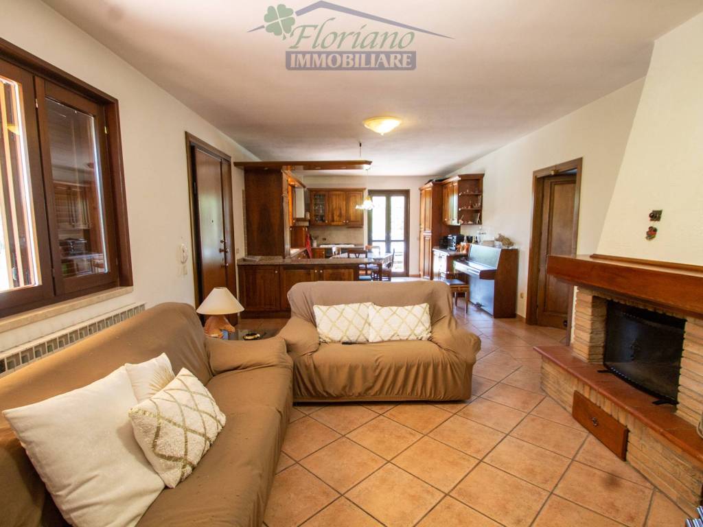Villa a Montalto di castro in Via dei Glicini - Foto 4