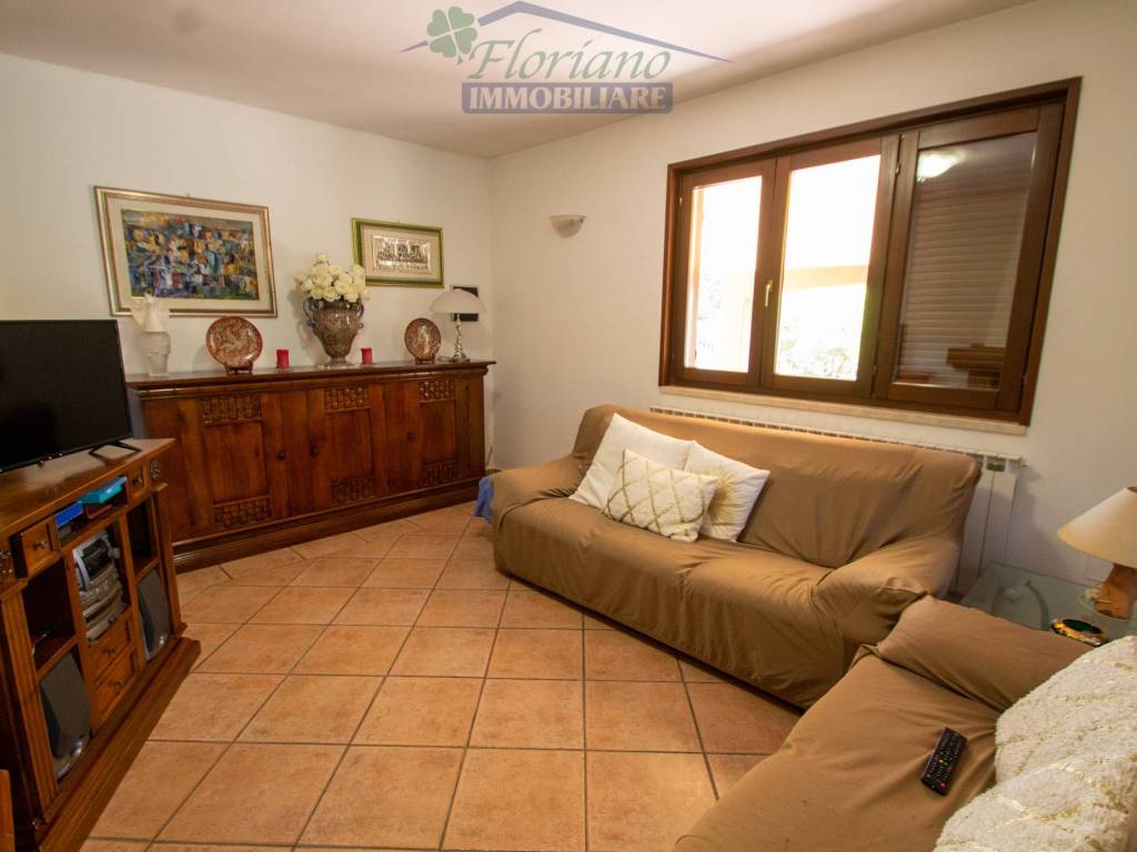 Villa a Montalto di castro in Via dei Glicini - Foto 5