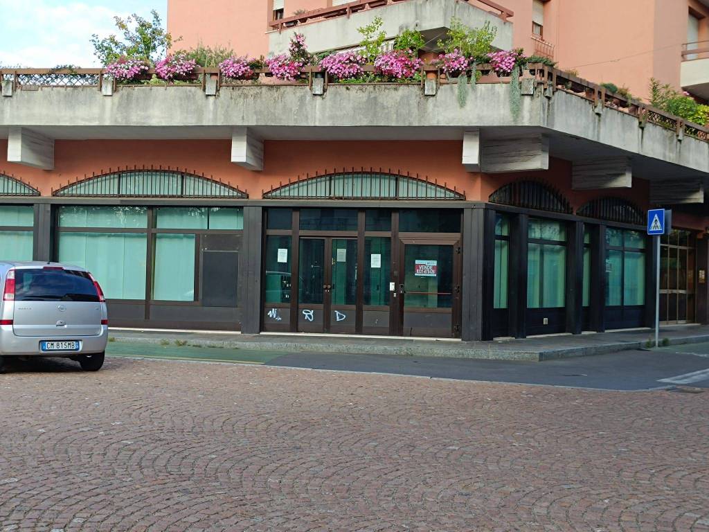 Immobile a Tradate in Via Gian Luigi Zucchi, 6 - Foto 2