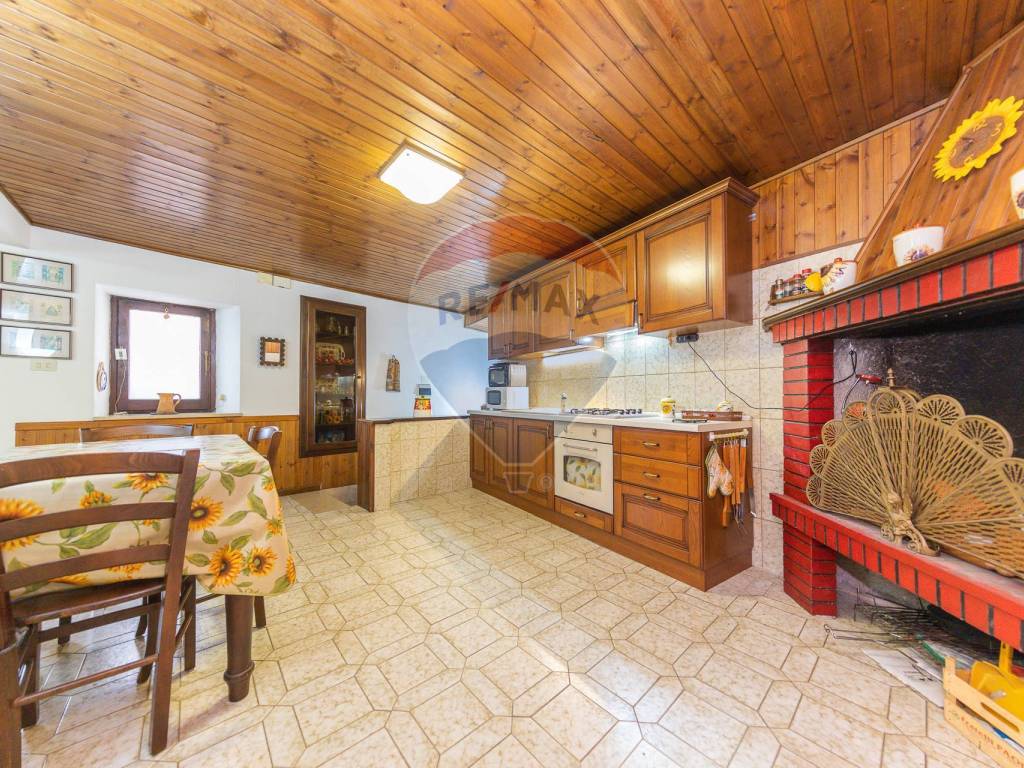 Casa indipendente a Civitella roveto in piazza del buon consiglio, 23 - Foto 4