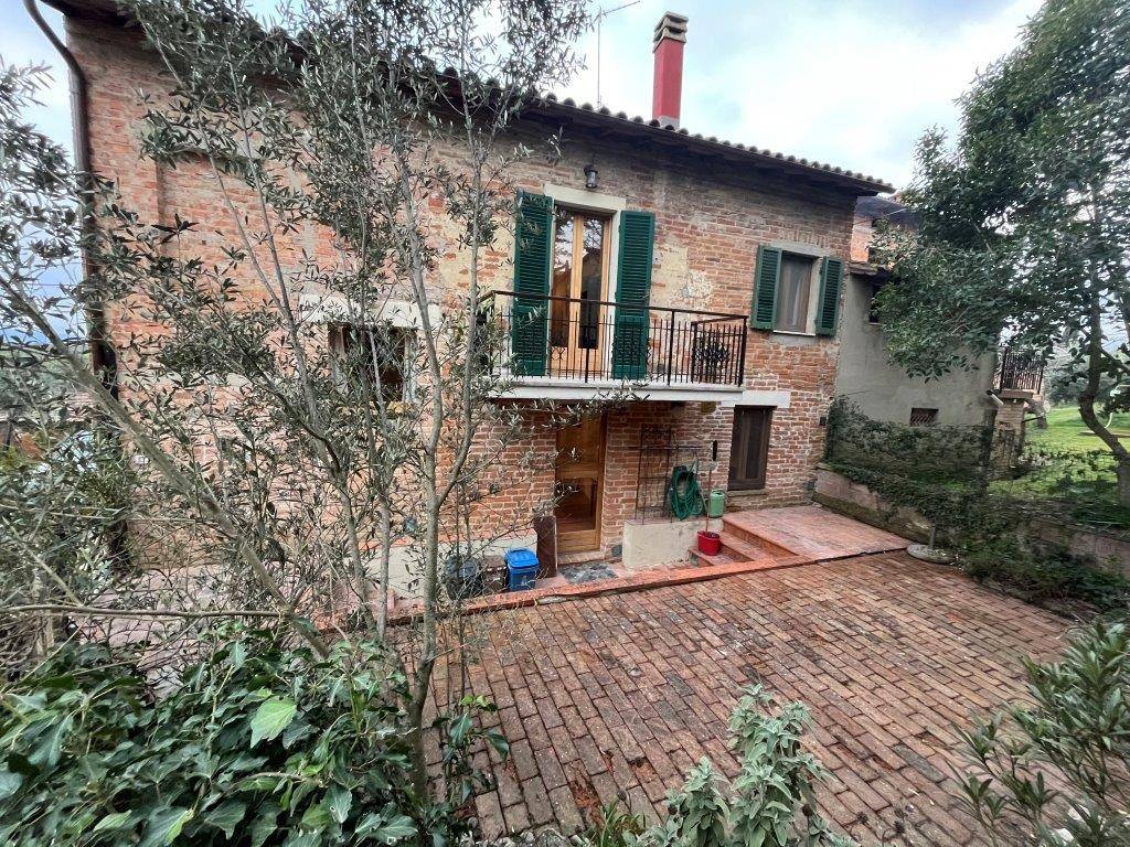 Casa indipendente a Castiglione del lago in Località Lopi - Foto 2