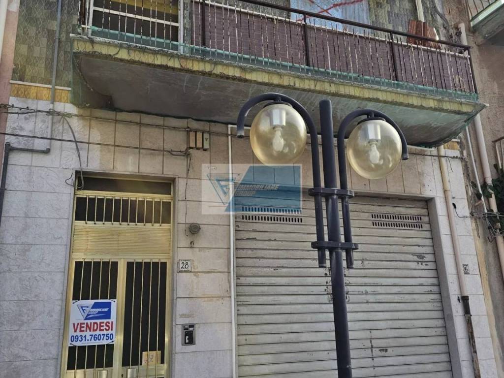 Palazzo / stabile a Priolo gargallo in VIA PENTAPOLI 28 - Foto 2