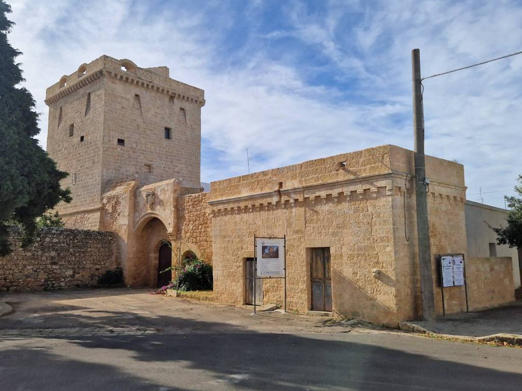 Palazzo / stabile a Morciano di leuca in Via dei Caduti, 20 - Foto 2