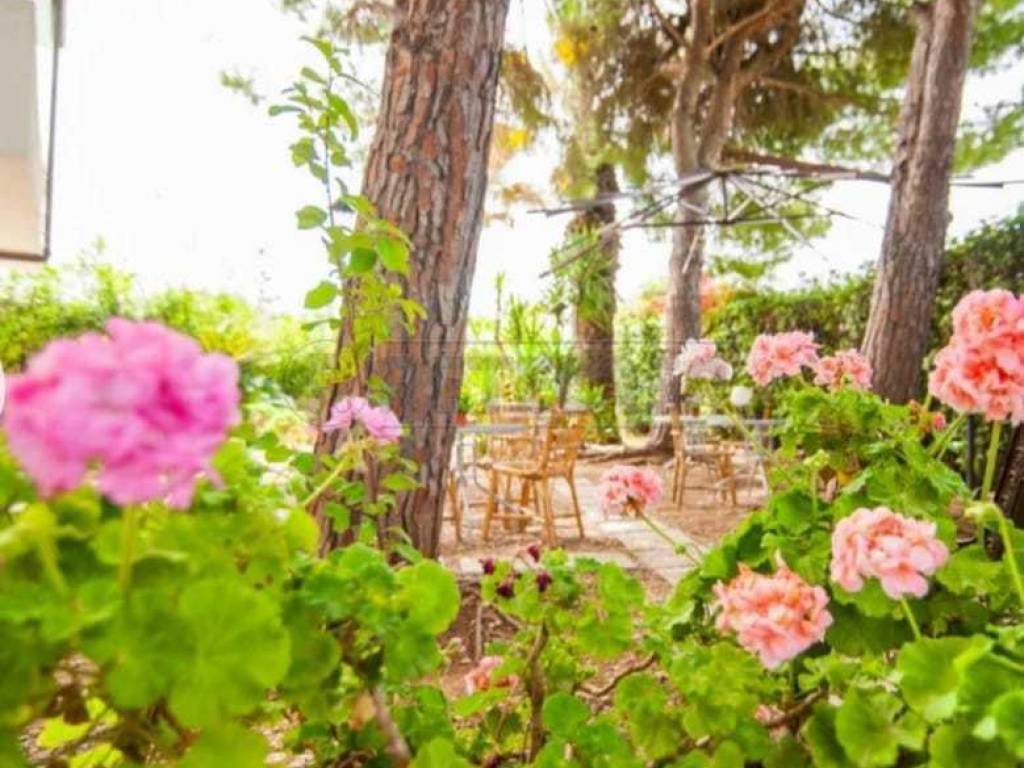 Villa a Siracusa in Via SENIGALLIA (F.Bianche) - Foto 5