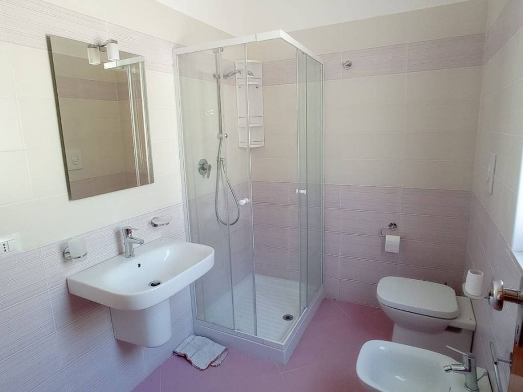 Casa indipendente a Roccella ionica in Via Giuseppe Garibaldi - Foto 4
