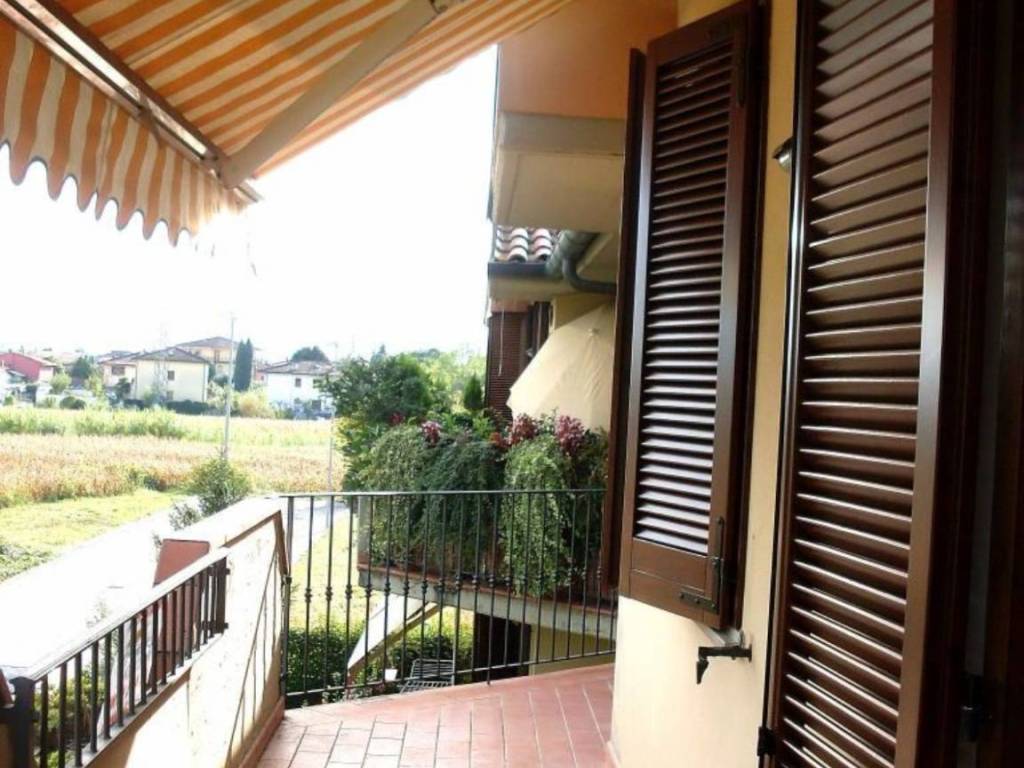 Appartamento a Massa e cozzile in Via Primo Maggio - Foto 4