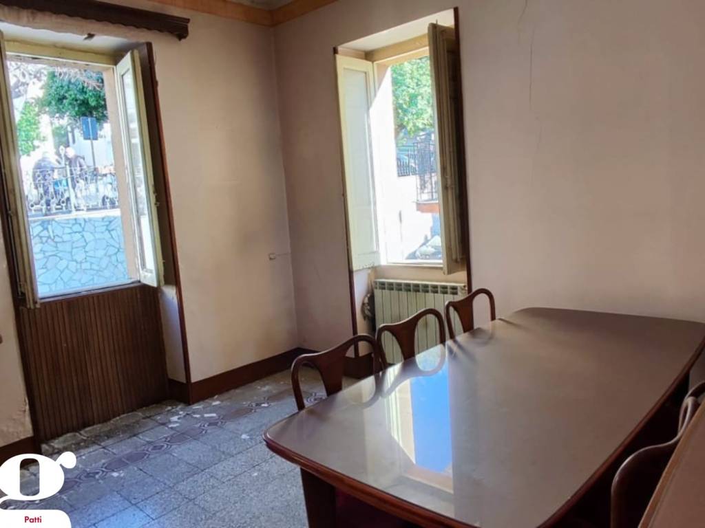 Casa indipendente a Montagnareale in Via Roma, 2 - Foto 2