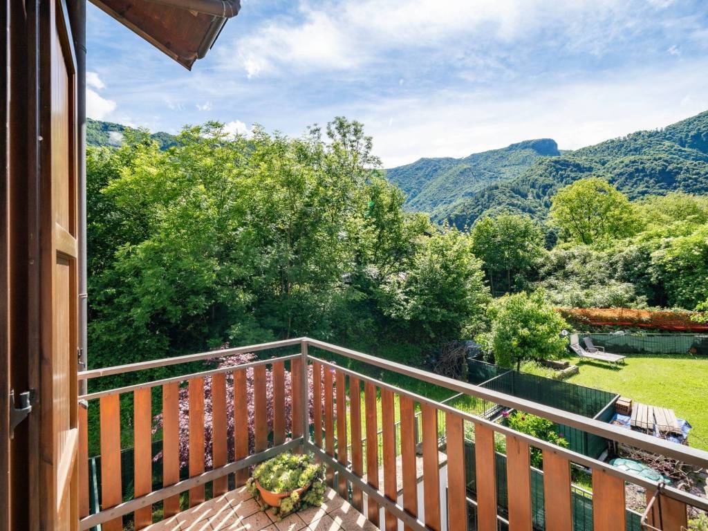 Appartamento a Introbio in Via Coldirone - Foto 3