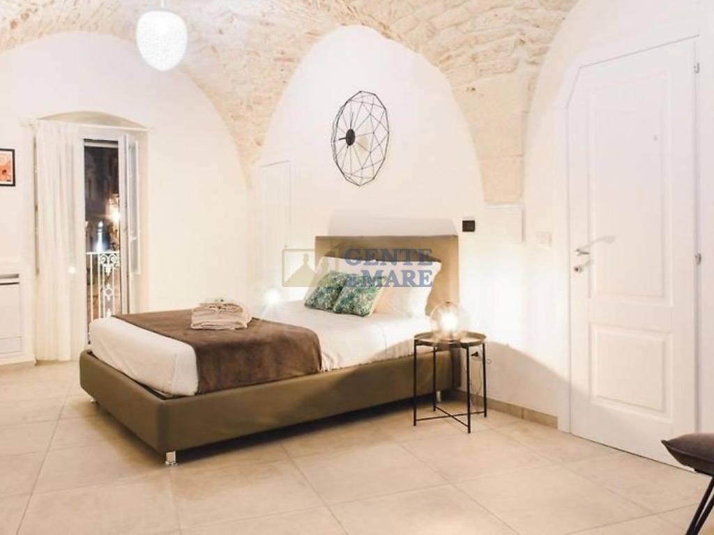Casa indipendente a Ceglie messapica in Piazza Plebiscito - Foto 2