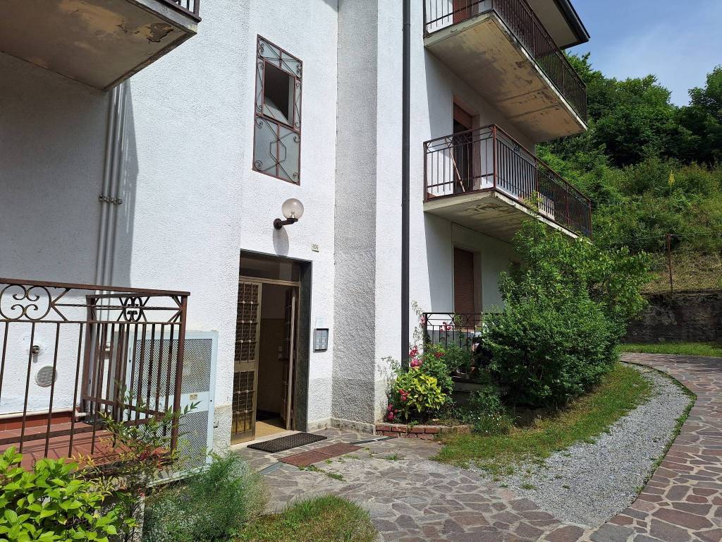 Appartamento a Borno in Via Vittorio Veneto - Foto 2