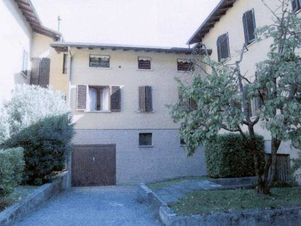 Immobile a La valletta brianza in Via Lombardia, 16 - Foto 2