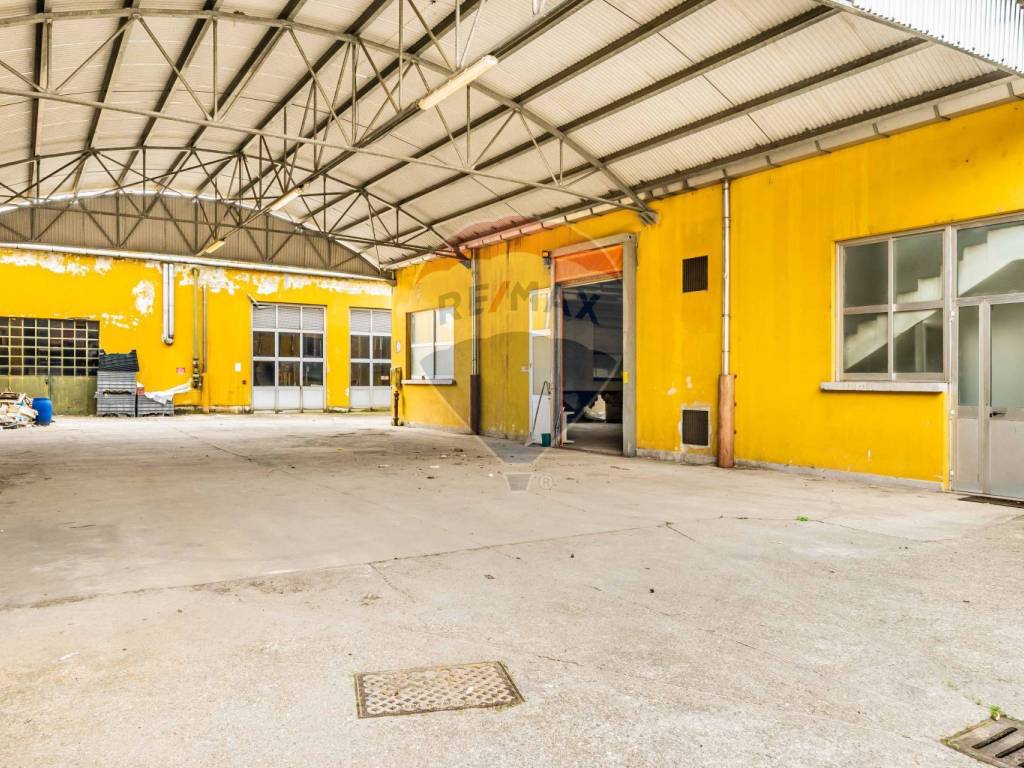 Appartamento a Lonate pozzolo in VIA REPOSSI - Foto 4