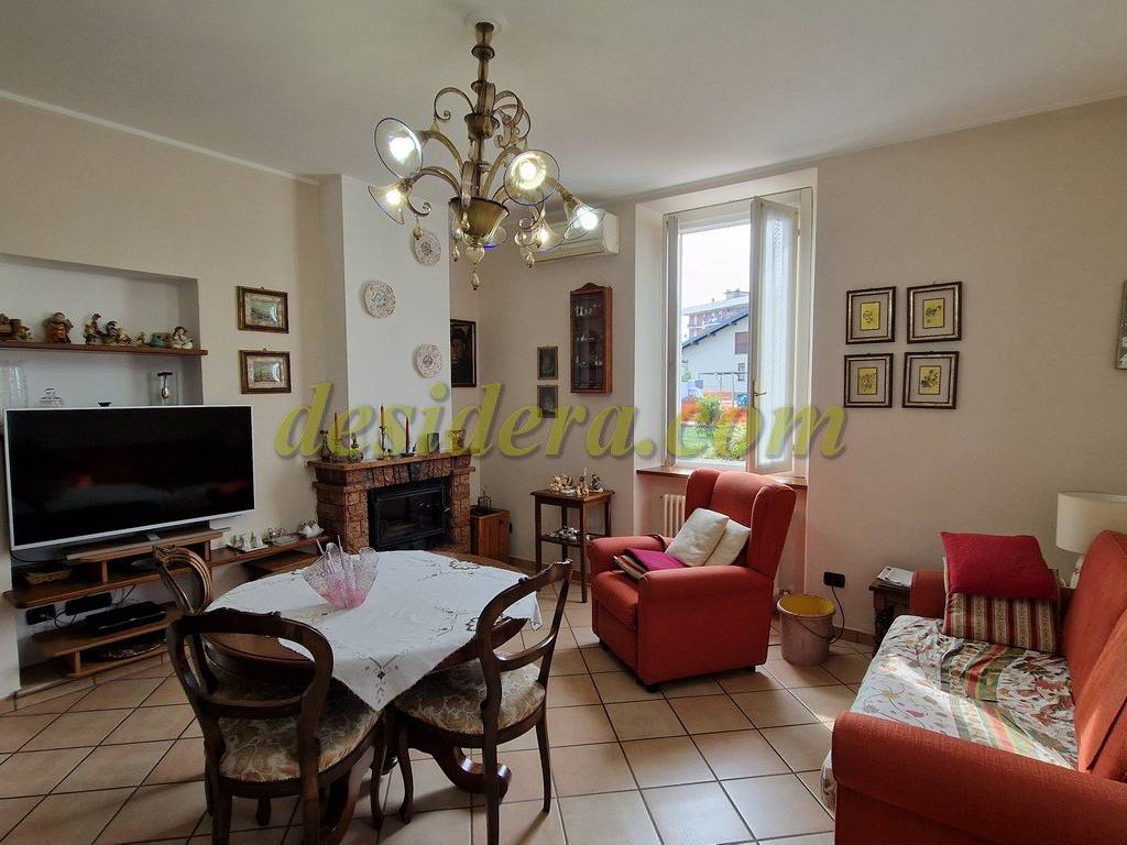 Villa a Castelletto sopra ticino in Via Giovanni Prati, 21 - Foto 5