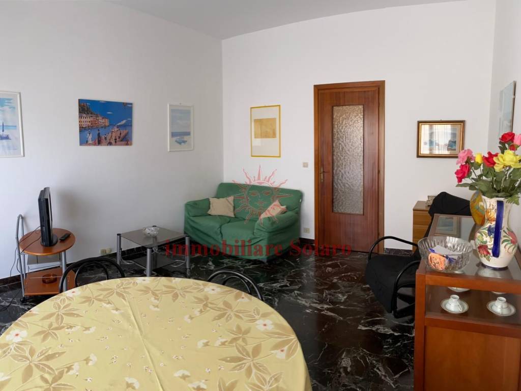 Appartamento a Varazze in Via Giuseppe Garibaldi, 6 - Foto 1