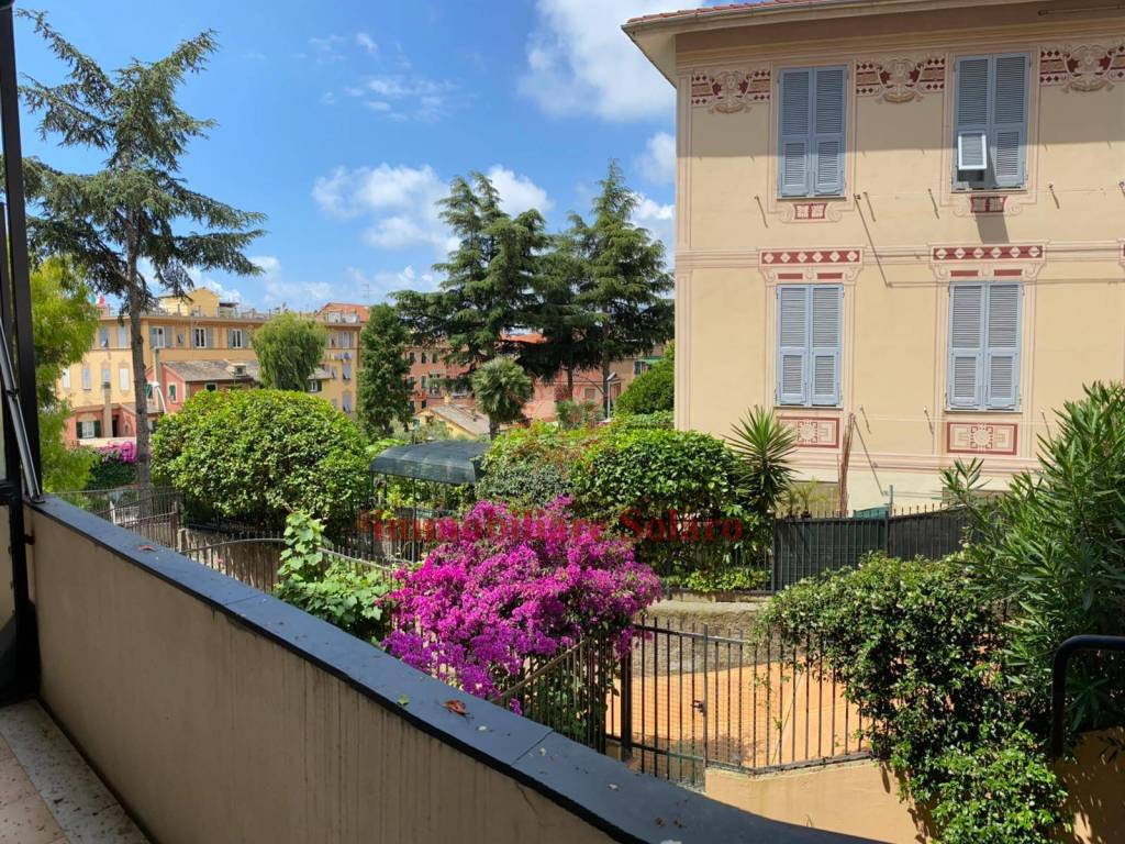 Appartamento a Varazze in Via Giuseppe Garibaldi, 6 - Foto 5