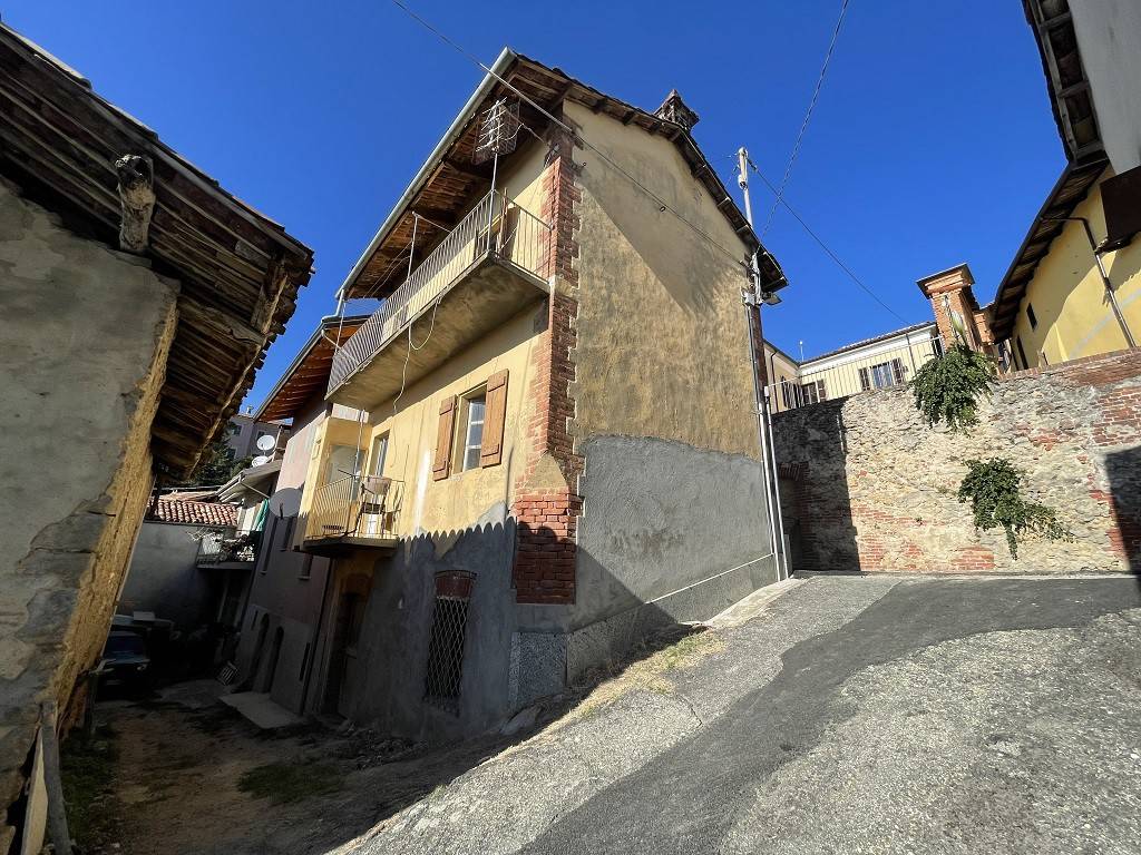 Casa indipendente a Pino d'asti in Via Maestra, 6 - Foto 2