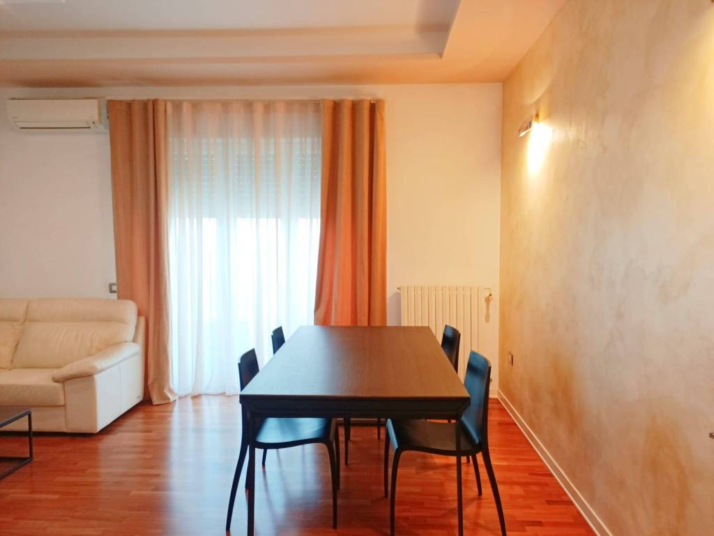 Appartamento a Taranto in Via Pio XII, 15 - Foto 5