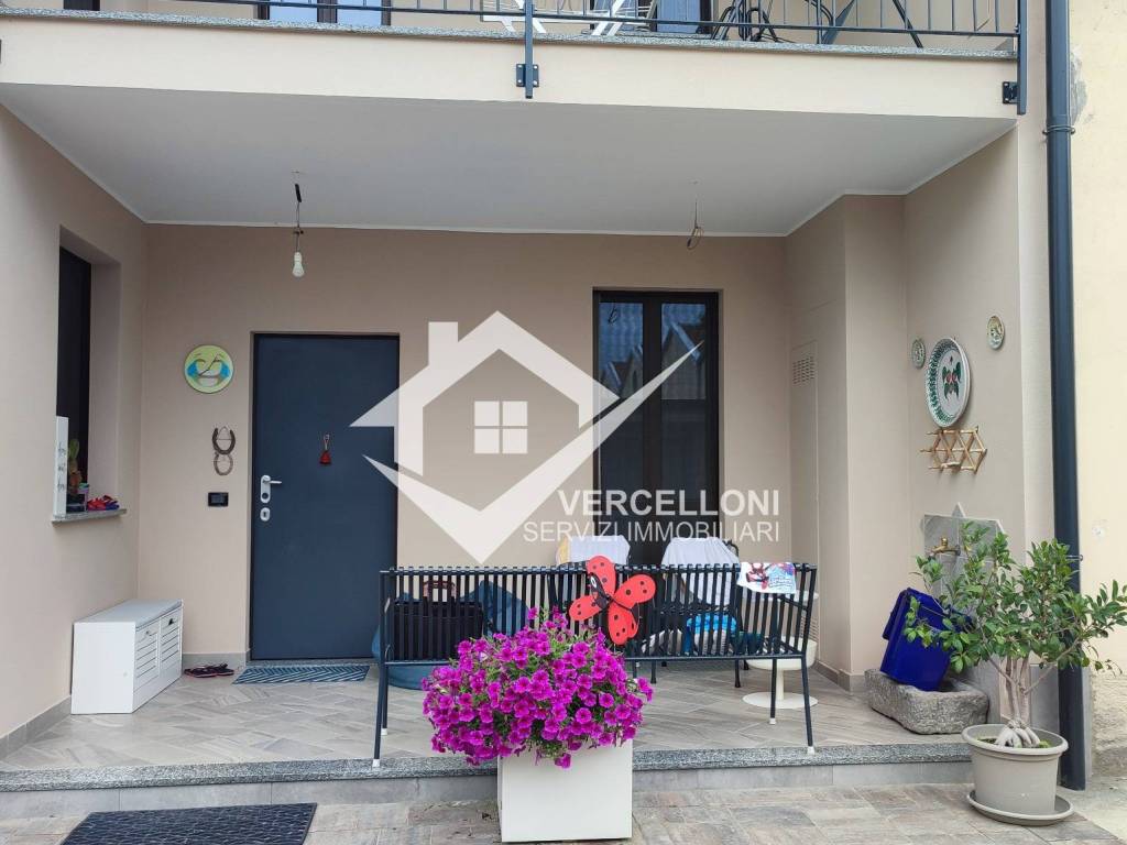 Casa indipendente a Galliate in Via Ludovico Sforza, 15 - Foto 4