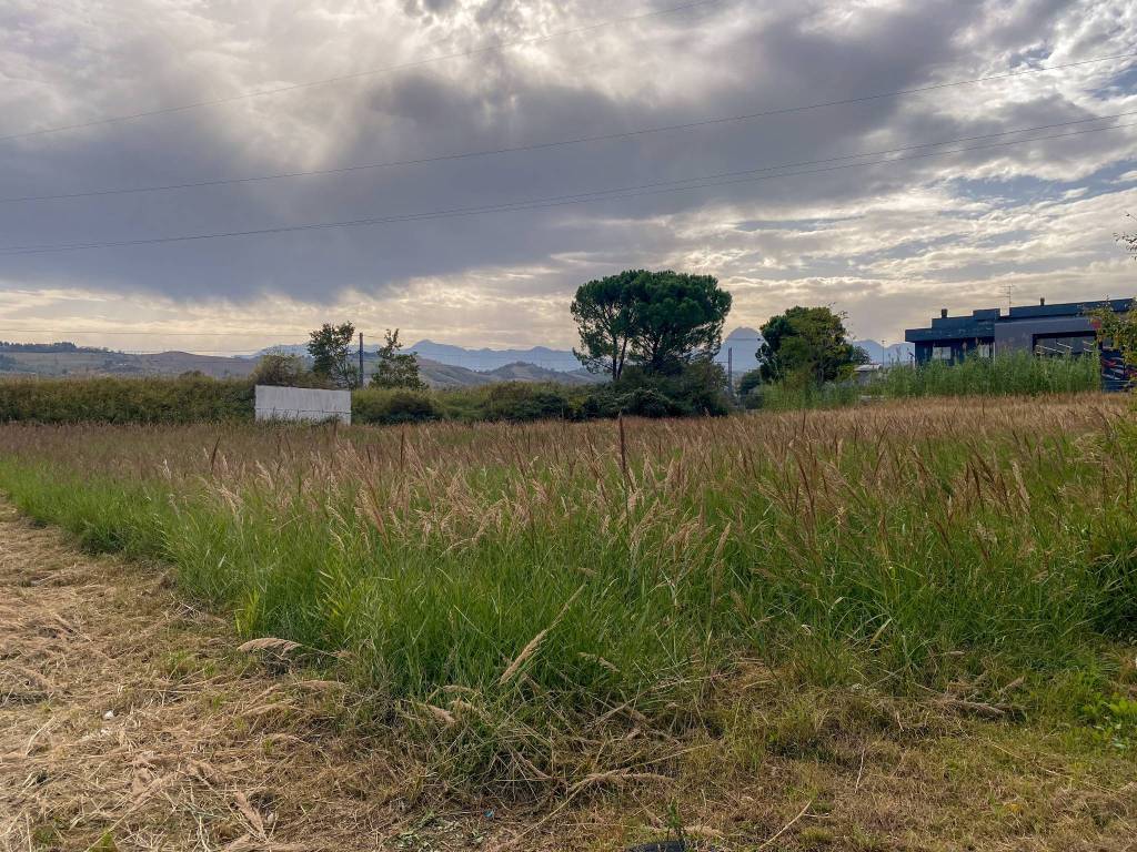 Terreno a Teramo in Strada Statale del Gran Sasso - Foto 4