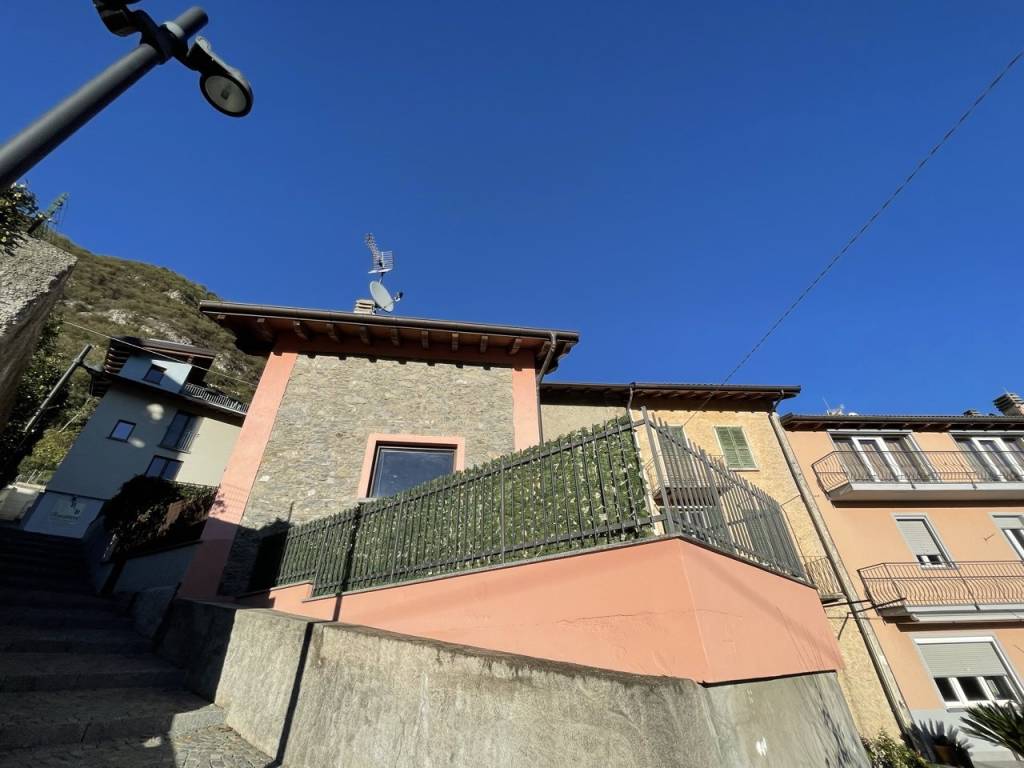 Casa indipendente a Dubino in Via Monastero - Foto 2