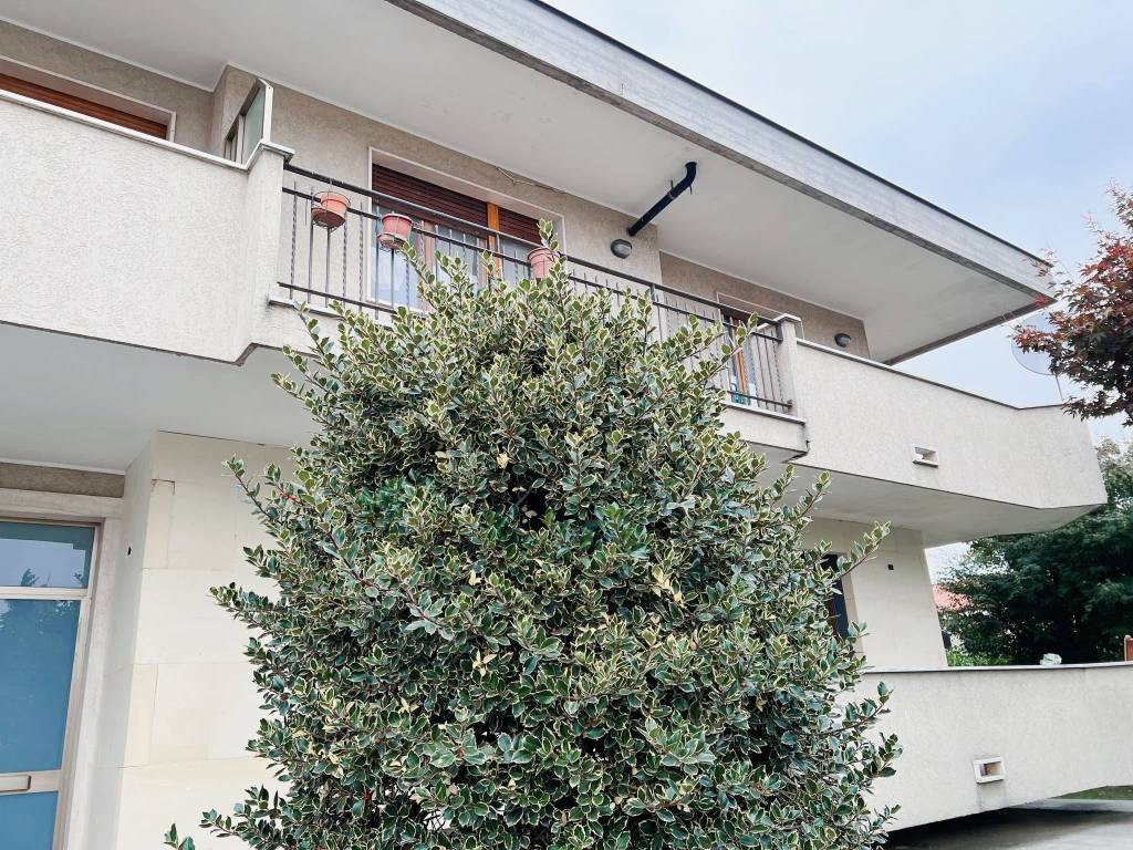 Appartamento a Centallo in Via Camillo Benso - Foto 2