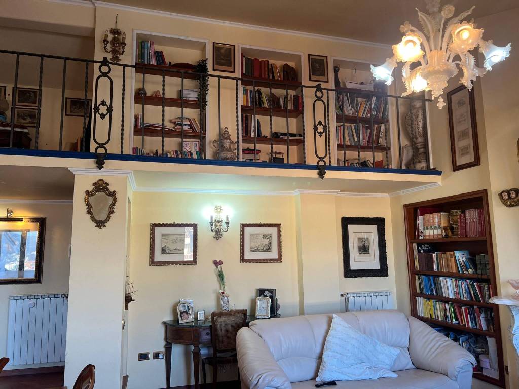 Appartamento a Gaeta in Via Cuostile, 35 - Foto 2