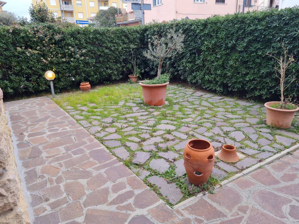 Villa a Campiglia marittima in Via dei Mille, 13 - Foto 2