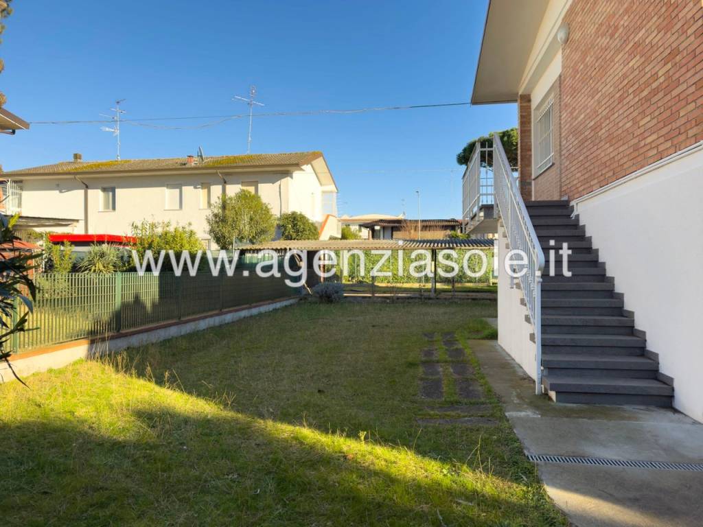 Villa a Comacchio in Viale Inghilterra - Foto 4