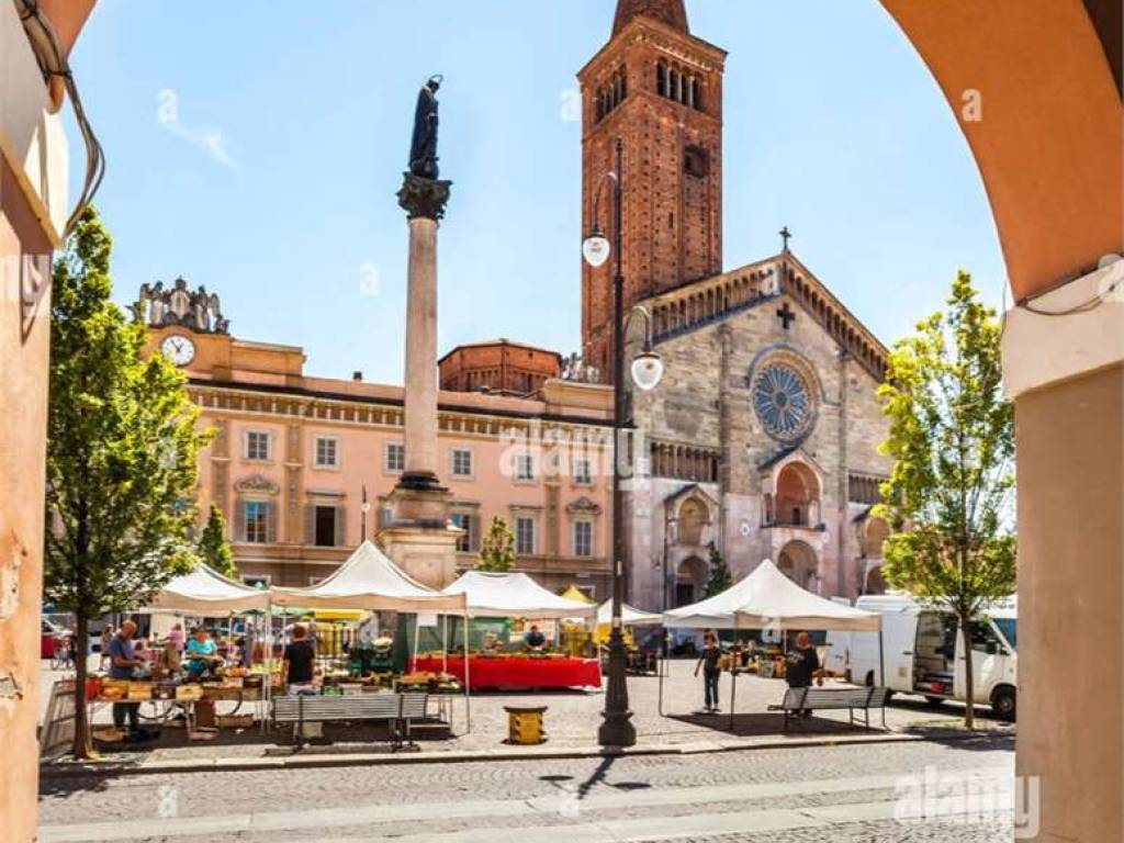 Immobile a Piacenza in Piazza Duomo - Foto 2